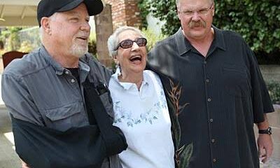 Chiefs’ Andy Reid joyfully celebrates his mother’s remarkable 105th birthday with a cheerful “Happy birthday, Mom!”❤