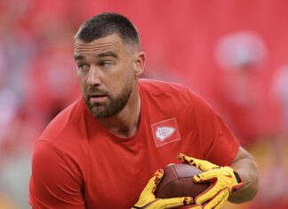 Kelce injury update during pre game. Would he be able to start?